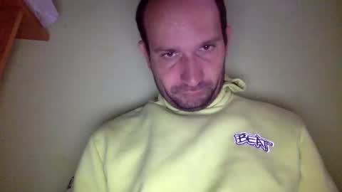 Snapshot of sparei7 chatting on October 4, 1:53 pm Snaiky online show from October 4, 1:53 pm