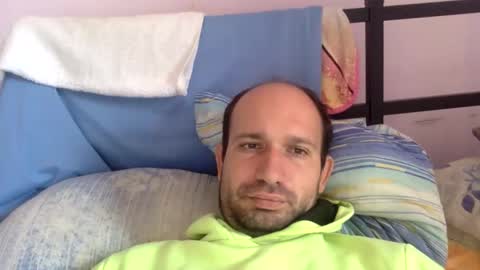 Snapshot of sparei7 chatting on October 5, 2:04 pm Snaiky online show from October 5, 2:04 pm