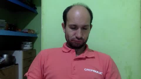 Snapshot of sparei7 chatting on October 6, 9:56 pm Snaiky online show from October 6, 9:56 pm