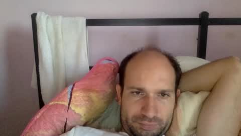 Snapshot of sparei7 chatting on October 31, 2:51 pm Snaiky online show from October 31, 2:51 pm