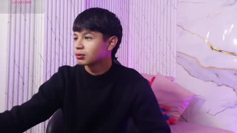 spark_tay online show from May 13, 2:42 am