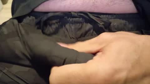 Snapshot of sparklenuts17 chatting on December 23, 3:01 pm sparklenuts17 online show from December 23, 3:01 pm