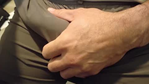 Snapshot of sparklenuts17 chatting on January 13, 2:53 pm sparklenuts17 online show from January 13, 2:53 pm