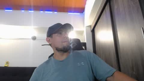 Snapshot of spartacus_cam chatting on July 9, 6:06 am online show from July 9, 6:06 am