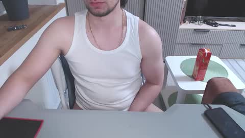 Snapshot of spb78 chatting on March 17, 10:57 pm Art online show from March 17, 10:57 pm
