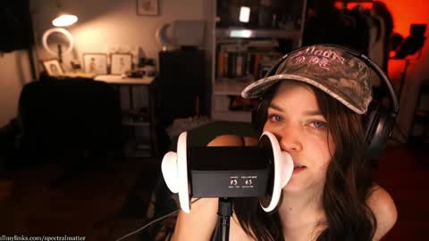 m online show from March 5, 1:23 am