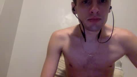 Snapshot of speedforbenji19 chatting on December 14, 10:36 pm speedforbenji19 online show from December 14, 10:36 pm