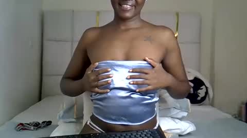 blackqueen online show from May 24, 3:33 am