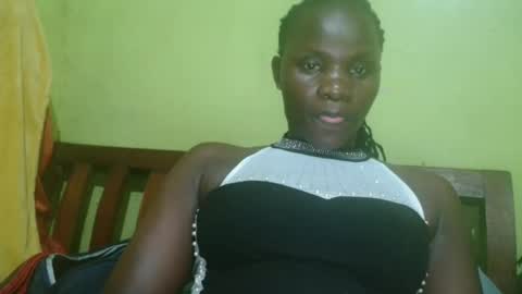 spicy_bella69 online show from May 29, 10:35 am