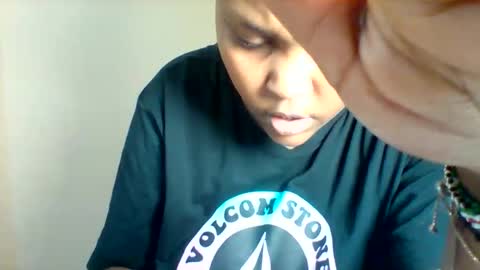 Snapshot of spicy_vibezz chatting on October 19, 9:04 pm spicy_vibezz online show from October 19, 9:04 pm