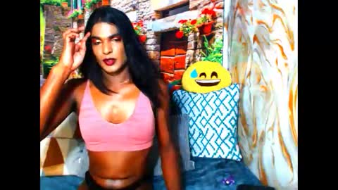 Snapshot of spicybarbie4u chatting on February 5, 2:27 am spicybarbie4u online show from February 5, 2:27 am