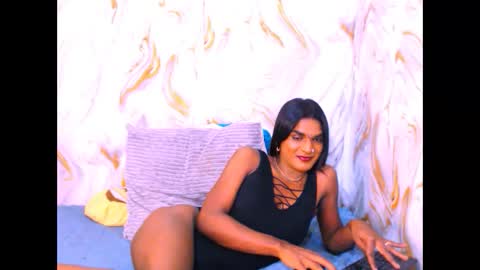 spicybarbie4u online show from April 8, 1:44 pm