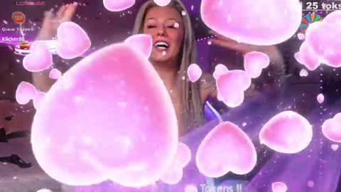 Snapshot of spicygirls chatting on February 20, 5:48 am Alicia online show from February 20, 5:48 am