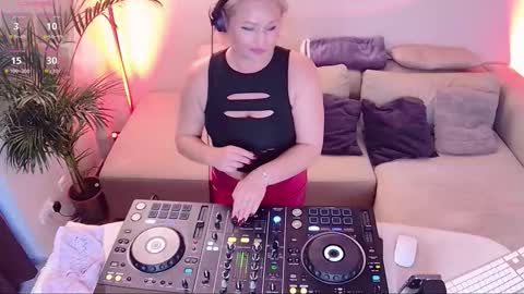 Snapshot of spicymarmelade chatting on November 8, 3:56 pm Spicy Marmelade more than you expect online show from November 8, 3:56 pm