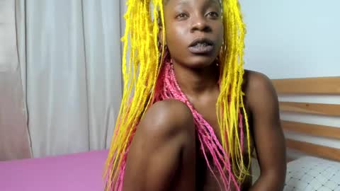 Snapshot of spicyshante chatting on May 19, 4:57 pm Shante online show from May 19, 4:57 pm