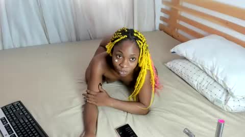 Snapshot of spicyshante chatting on May 27, 6:43 am Shante online show from May 27, 6:43 am