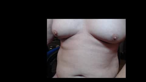 Snapshot of spider19752020 chatting on October 24, 4:36 pm bri and mags fun room online show from October 24, 4:36 pm