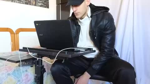 Marco. When Im offline you can view premium content in bio online show from February 6, 9:11 am