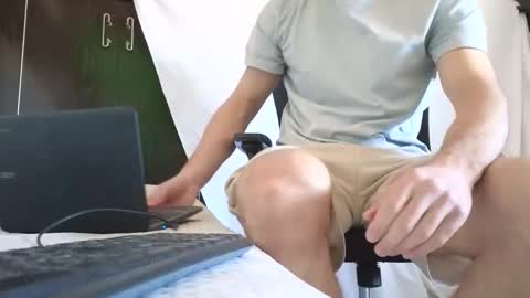 Marco. When Im offline you can view premium content in bio online show from October 13, 12:16 pm