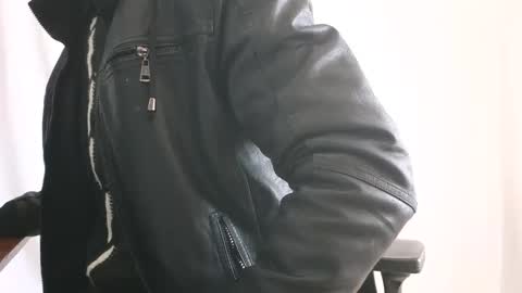 Marco. When Im offline you can view premium content in bio online show from January 14, 9:48 am