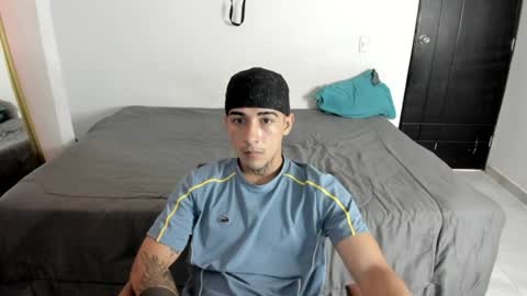 Snapshot of spider_master77 chatting on July 16, 6:47 pm spider master online show from July 16, 6:47 pm