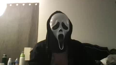 Snapshot of spiderspunk_172 chatting on February 5, 2:19 am Ghost Face666 online show from February 5, 2:19 am