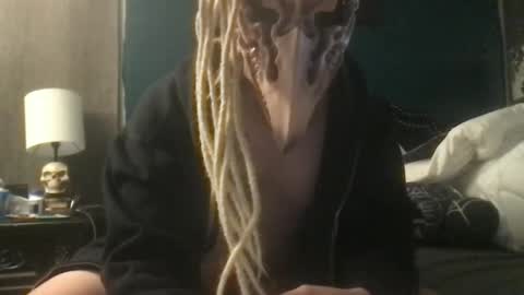 Snapshot of spiderspunk_172 chatting on February 16, 12:45 pm Ghost Face666 online show from February 16, 12:45 pm