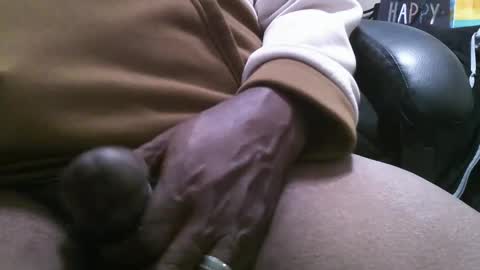 Snapshot of spiderwebb69 chatting on December 5, 4:44 pm spiderwebb69 online show from December 5, 4:44 pm