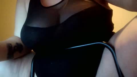 Vanessa Spade online show from May 13, 7:22 pm