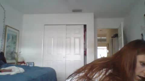 Snapshot of spinwithus chatting on January 26, 4:51 pm Rose online show from January 26, 4:51 pm