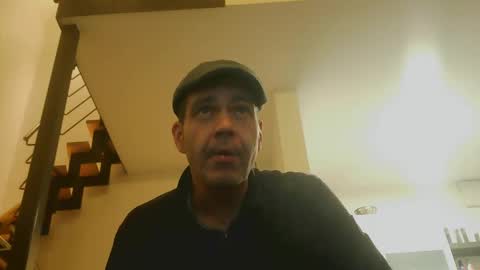 Snapshot of spliffray chatting on February 26, 8:22 pm spliffray online show from February 26, 8:22 pm