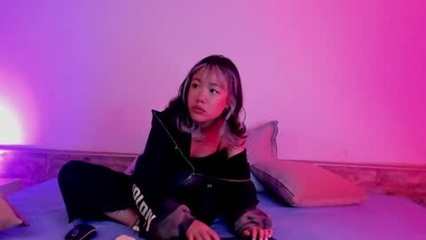spoiledmei online show from July 31, 3:11 pm