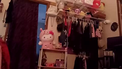 Snapshot of spoiledprincess4 chatting on January 27, 1:19 pm spoiledprincess4 online show from January 27, 1:19 pm