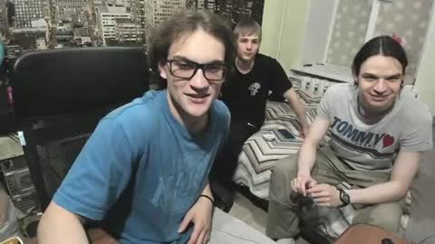 Snapshot of sponge_bob_spencer chatting on June 20, 7:38 pm Boris Fedya Kolya online show from June 20, 7:38 pm
