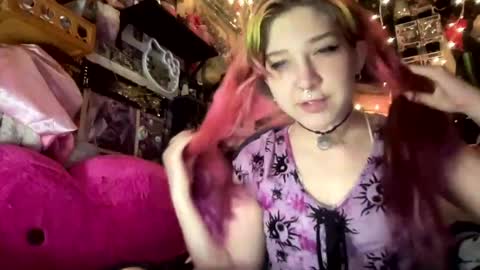 Pixie online show from June 28, 12:05 am