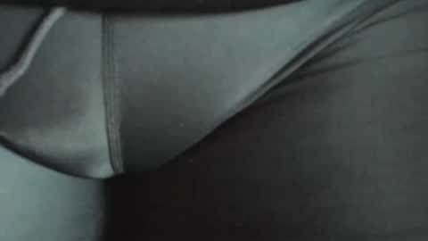 Snapshot of spreet21 chatting on March 26, 4:34 pm MicroClit online show from March 26, 4:34 pm