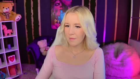 Snapshot of springajara chatting on March 14, 9:37 am Vetta online show from March 14, 9:37 am