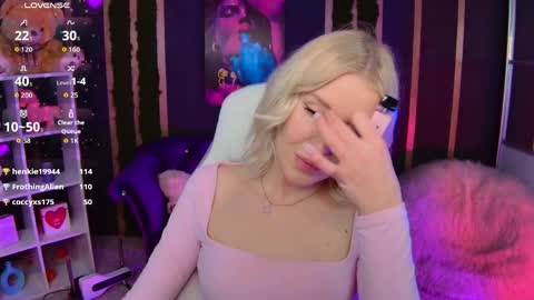Snapshot of springajara chatting on April 29, 2:32 pm Vetta online show from April 29, 2:32 pm