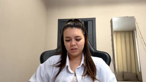 Luina online show from May 12, 9:39 am