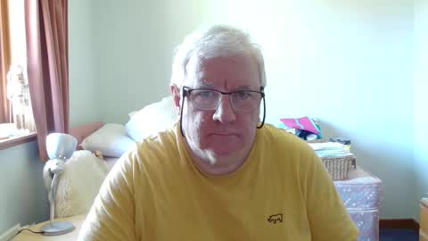 springtine online show from May 25, 10:32 am