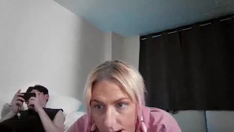 Snapshot of spunspun_sugar chatting on March 13, 2:51 am spunspun_sugar online show from March 13, 2:51 am