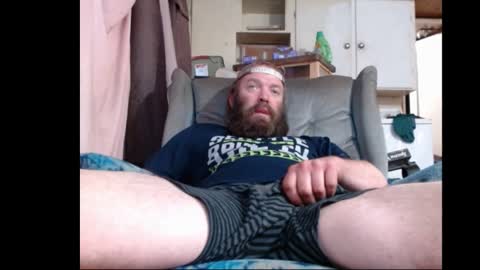 Snapshot of squegly chatting on December 19, 4:46 pm Bryan online show from December 19, 4:46 pm