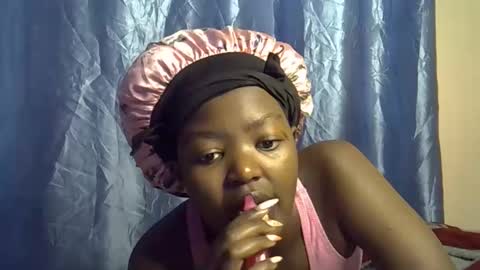 squirt_quueen online show from March 6, 10:01 am