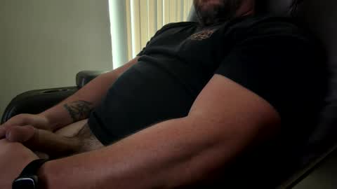 squirtle_cum_sluts online show from February 26, 8:52 pm