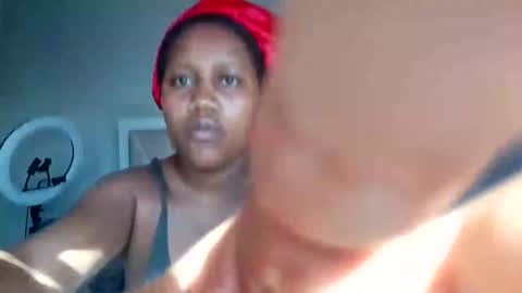 Snapshot of squirtqueen333 chatting on January 2, 6:18 am shana online show from January 2, 6:18 am