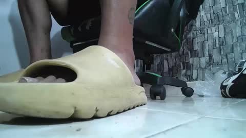 sr master cum its my old account online show from March 22, 3:26 pm