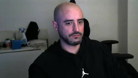 Snapshot of srtramposo chatting on March 2, 10:38 pm srtramposo online show from March 2, 10:38 pm