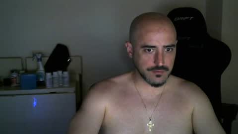 Snapshot of srtramposo chatting on June 25, 6:45 pm srtramposo online show from June 25, 6:45 pm