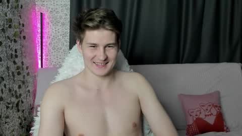 Snapshot of srygafon chatting on November 11, 7:25 pm MARCUS online show from November 11, 7:25 pm