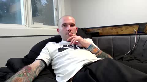 sscccooottt online show from March 10, 1:54 am